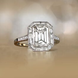 GIA-Certified 1.80 carats Baguette-Cut Diamond Ring Artistic Picture 13242