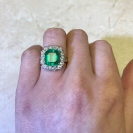 Emerald and Diamond Halo Cluster Ring Hand Picture 13352