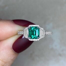 0.96 carat greenwood engagement ring featuring colombian emerald made of platinum 14695