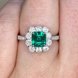 gemstone engagement ring emerald-cut 0.97 carat no oil Colombian