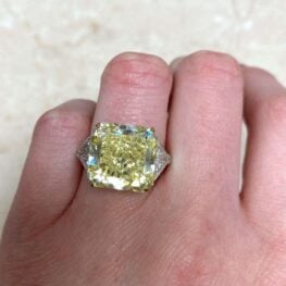 GIA-certified 13.15-carat radiant-cut Yellow Diamond Ring VS1 Clarity D5497 F2