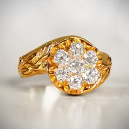 An antique Art Nouveau diamond cluster ring M24_3295